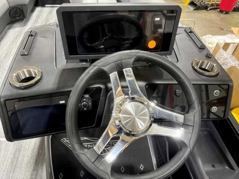 2026 Bennington 24MFB - ESP - ARCH - BLACKOUT US-ETWS9309J526 [photo 13]